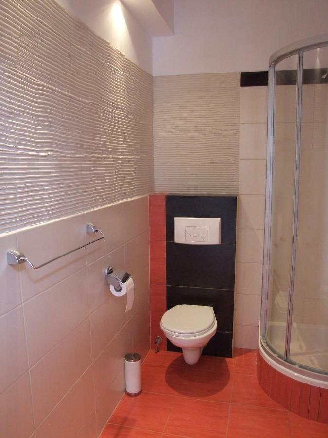 Pokoje I Apartamenty Przy Sosnowej Poddąbie Exteriör bild