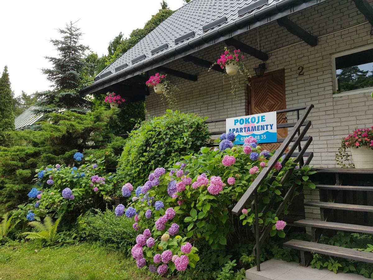 Pokoje I Apartamenty Przy Sosnowej Poddąbie Exteriör bild